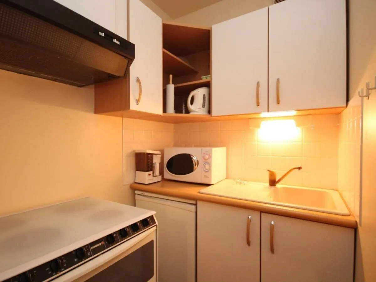 Mont Dore: T2 Avec Balcon Et Parking Prive - Fr-1-608-136 0*, Le Mont-Dore France