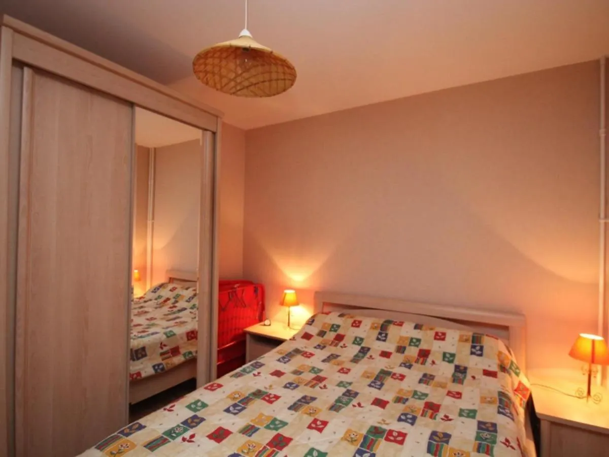 Mont Dore: T2 Avec Balcon Et Parking Prive - Fr-1-608-136 Apartment Le Mont-Dore