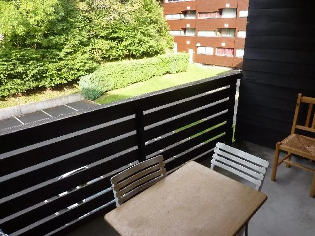 Mont Dore: T2 Avec Balcon Et Parking Prive - Fr-1-608-136 France